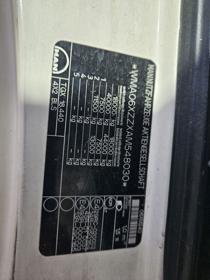 Xe đầu kéo MAN TGX 18.440 intarder - automatic - 2009 year: hình 13 Xe đầu kéo MAN TGX 18.440 intarder - automatic - 2009 year: hình 13