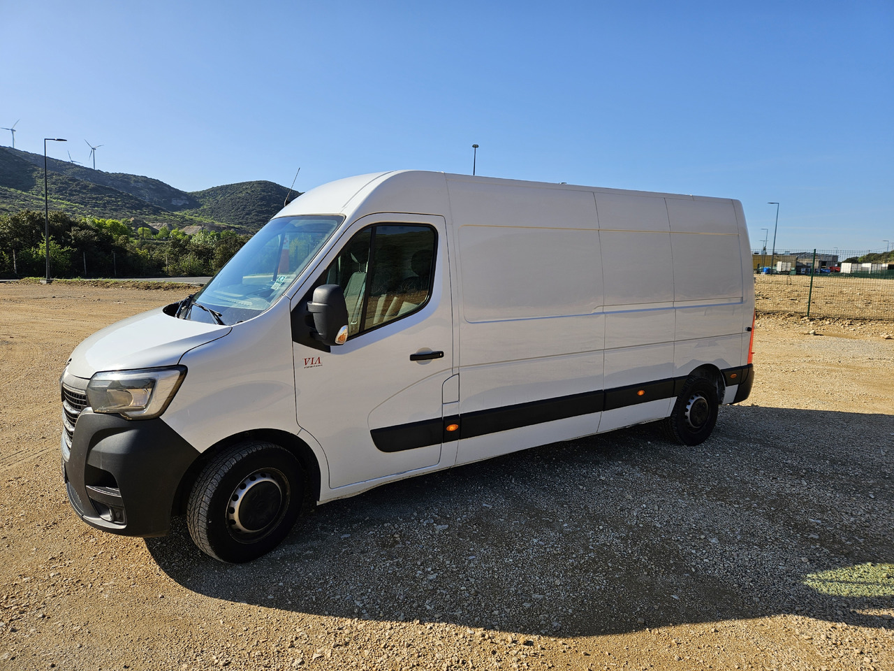 Renault Master III pack confort L3H2 P3 135LE - Xe tải nhỏ thùng kín: hình 2 Renault Master III pack confort L3H2 P3 135LE - Xe tải nhỏ thùng kín: hình 2