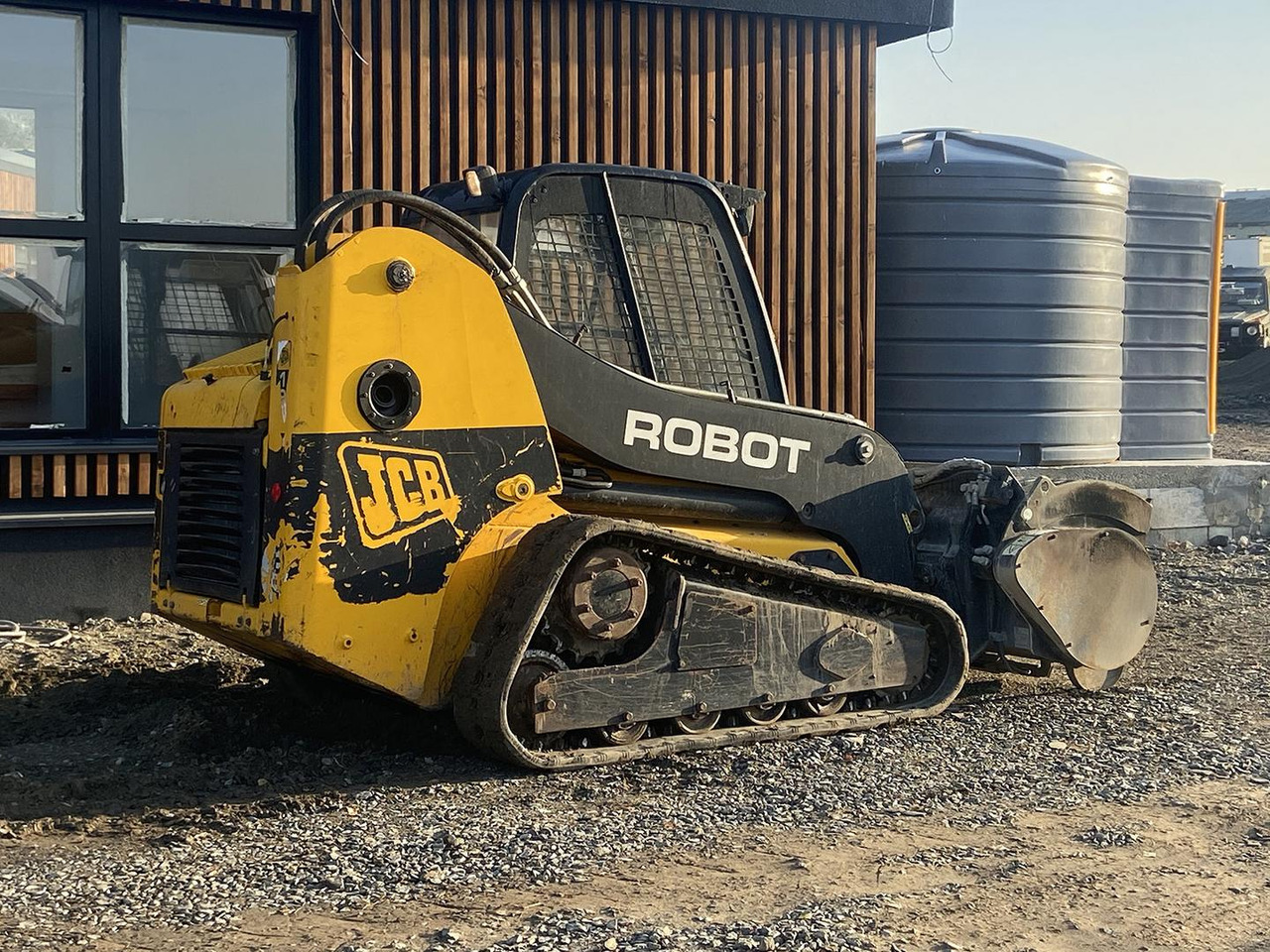 JCB 190T, 46kW, Pásový nakladač - Máy xúc lật đa năng: hình 2 JCB 190T, 46kW, Pásový nakladač - Máy xúc lật đa năng: hình 2