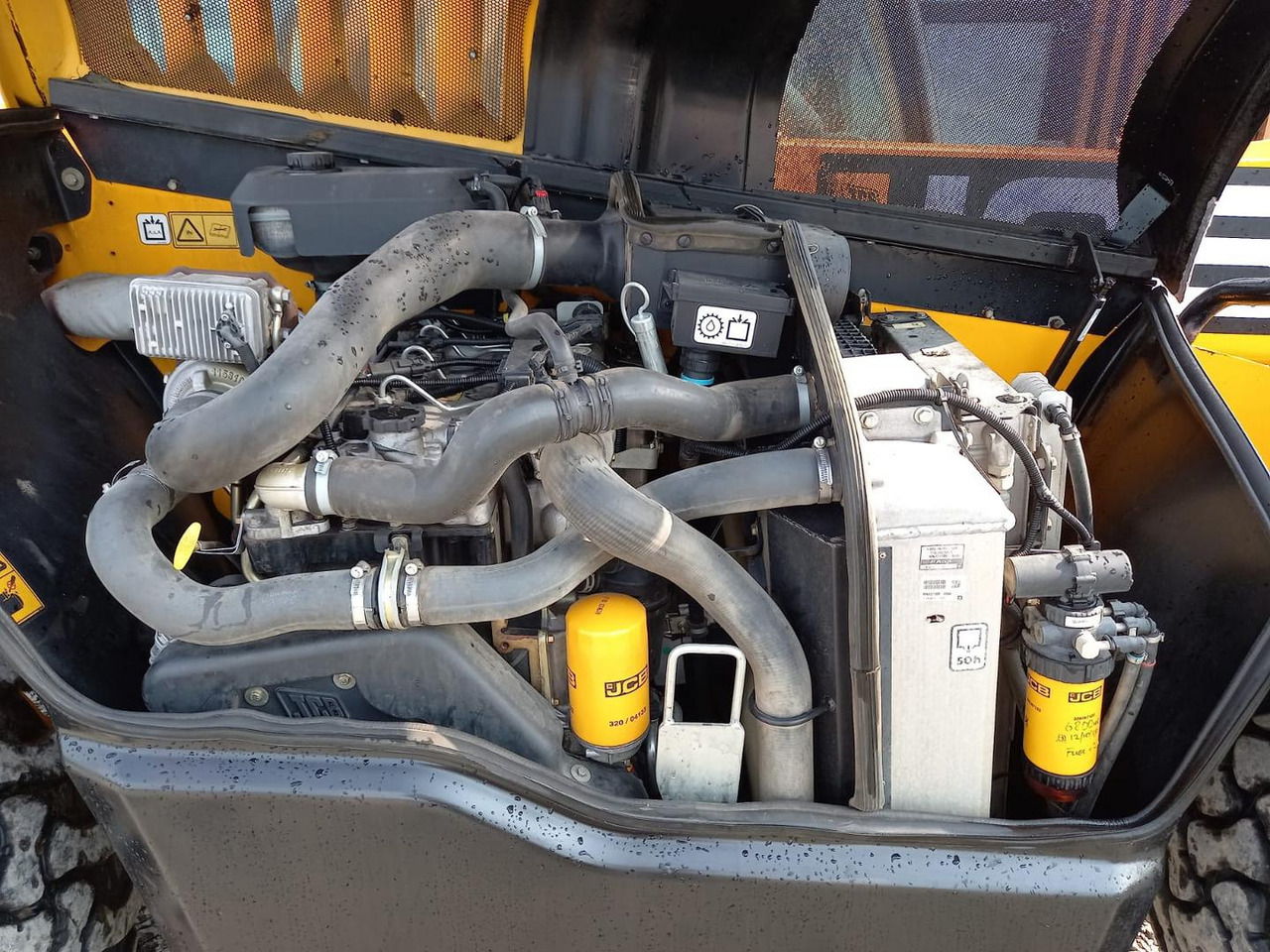 Xe nhấc hình viễn vọng kính JCB 531.70, AGRI, SUPER: hình 13 Xe nhấc hình viễn vọng kính JCB 531.70, AGRI, SUPER: hình 13