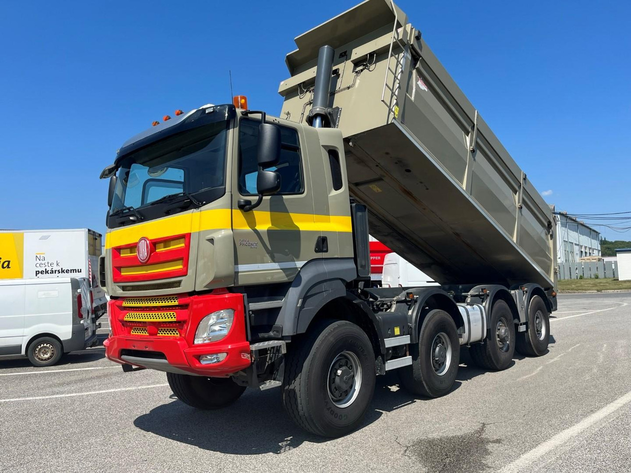 Tatra Phoenix 8x8 jednostranný sklápač, rv 2019, Sklápač S1 - Xe ben: hình 2 Tatra Phoenix 8x8 jednostranný sklápač, rv 2019, Sklápač S1 - Xe ben: hình 2
