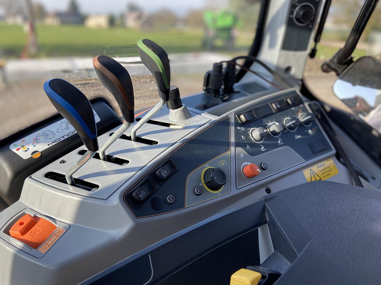 Máy cày Valtra N, 49 AWI, 134: hình 14