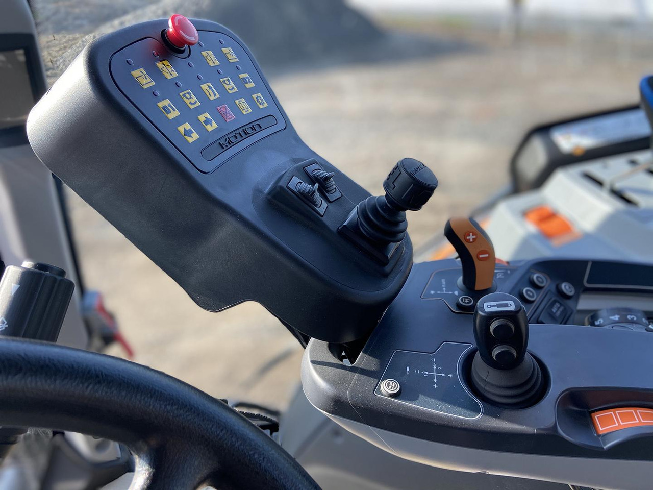 Máy cày Valtra N, 49 AWI, 134: hình 18