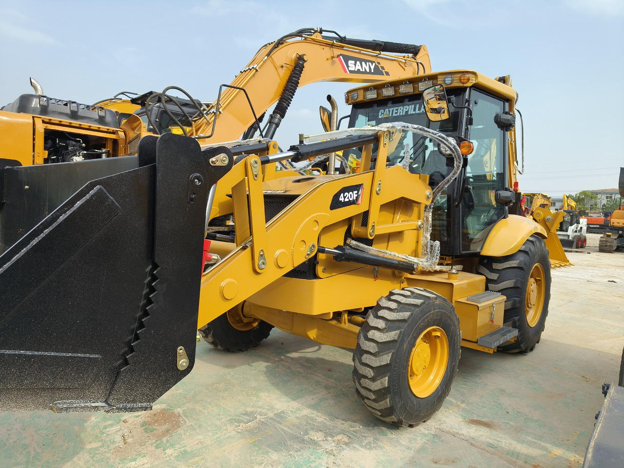CATERPILLAR 420F Backhoe Loader - Máy xúc trước múc sau: hình 5 CATERPILLAR 420F Backhoe Loader - Máy xúc trước múc sau: hình 5