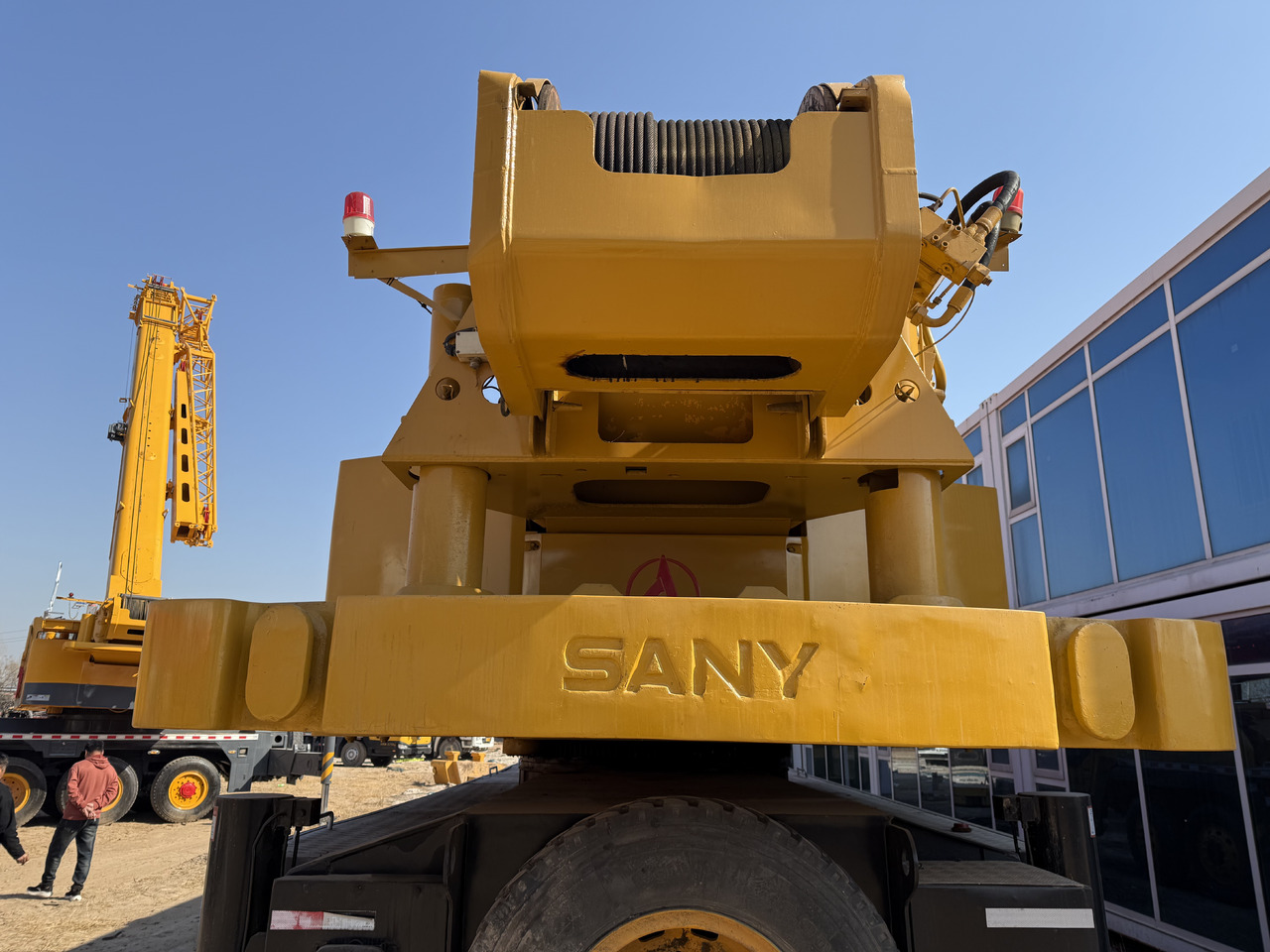SANY STC1000 100T Crane - Cẩu bánh lốp: hình 5 SANY STC1000 100T Crane - Cẩu bánh lốp: hình 5