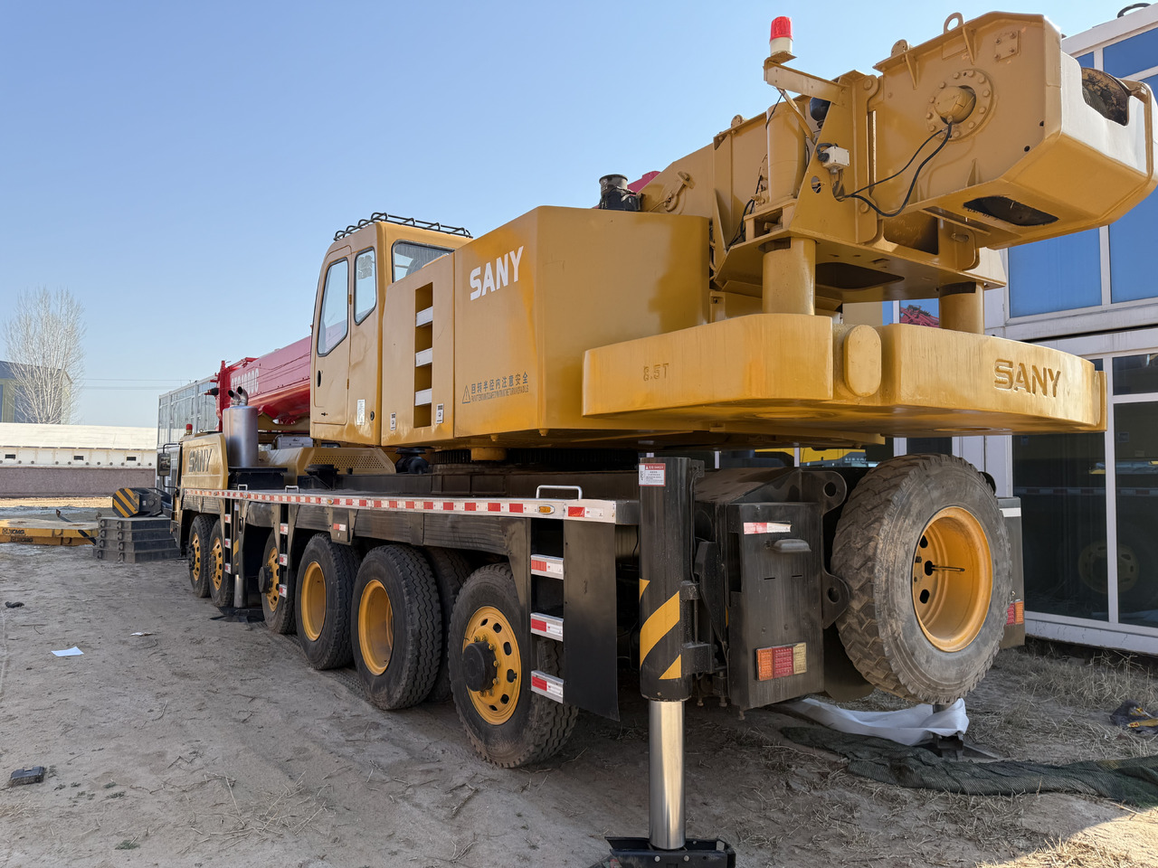 SANY STC1000 100T Crane - Cẩu bánh lốp: hình 3 SANY STC1000 100T Crane - Cẩu bánh lốp: hình 3