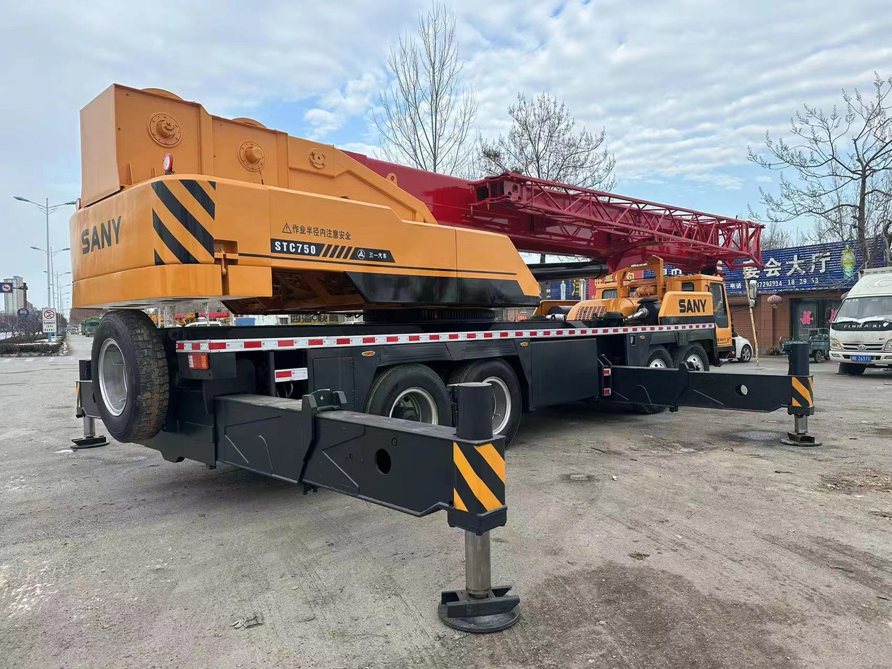 SANY STC750 Used 75ton trcuk crane - Cẩu bánh lốp: hình 4 SANY STC750 Used 75ton trcuk crane - Cẩu bánh lốp: hình 4