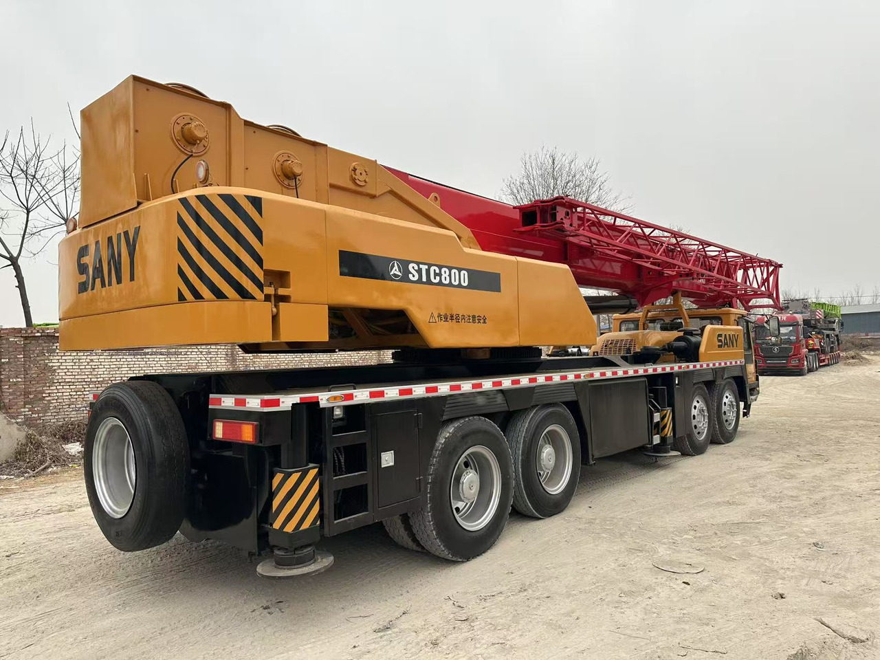 SANY STC800 80T CRANE - Cẩu bánh lốp: hình 4 SANY STC800 80T CRANE - Cẩu bánh lốp: hình 4