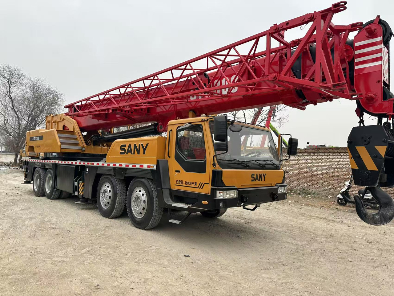 SANY STC800 80T CRANE - Cẩu bánh lốp: hình 2 SANY STC800 80T CRANE - Cẩu bánh lốp: hình 2