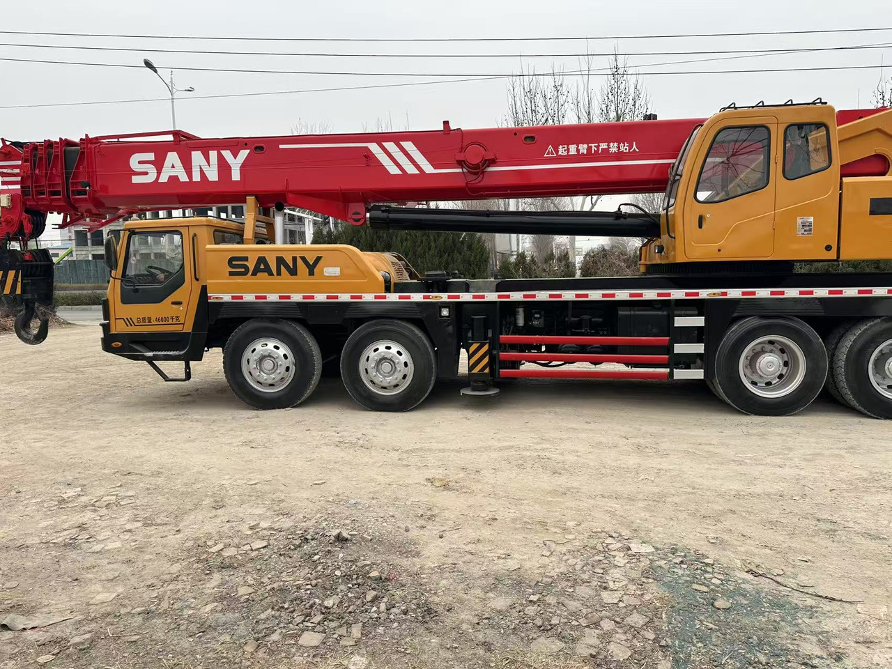 SANY STC800 80T Truck Crane - Cẩu bánh lốp: hình 5 SANY STC800 80T Truck Crane - Cẩu bánh lốp: hình 5