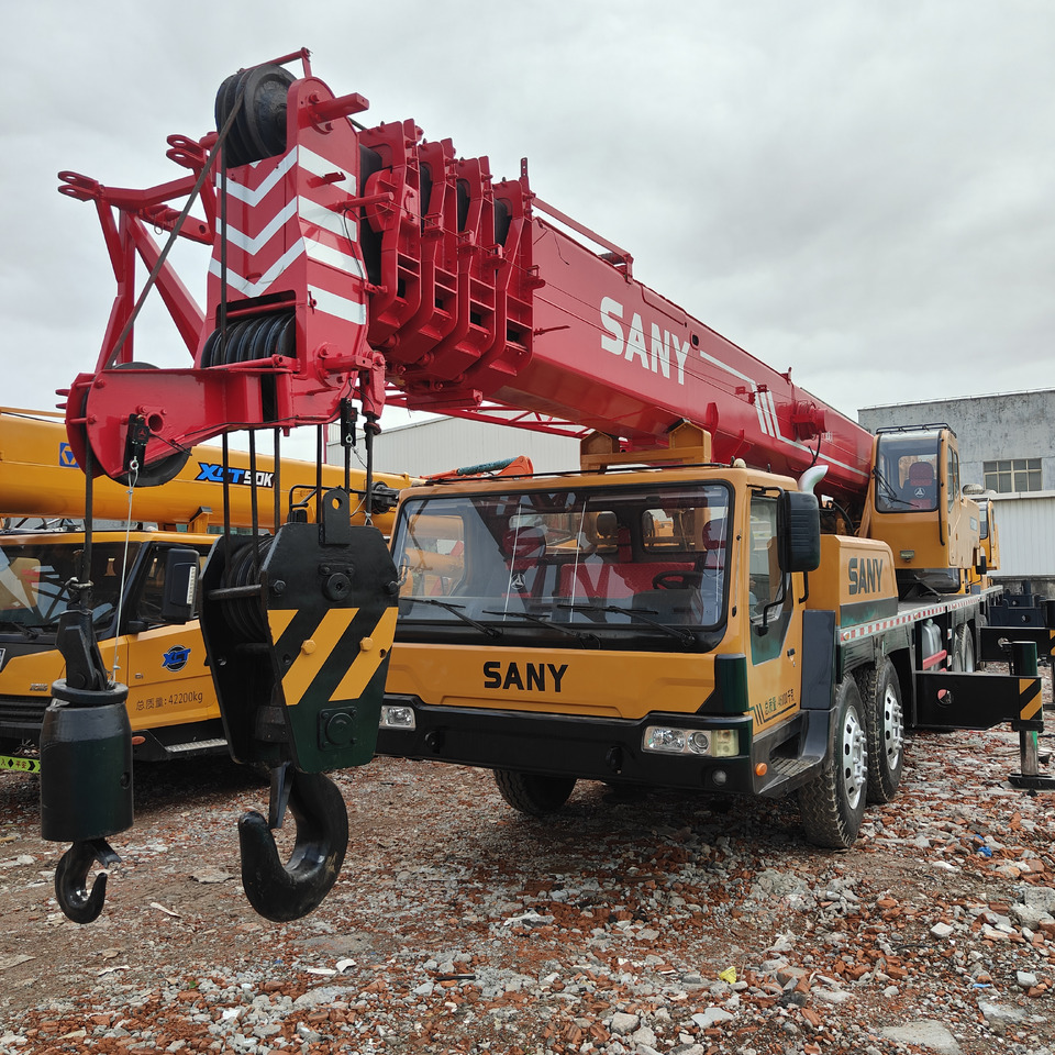 SANY STC800 80Ton Crane - Cẩu bánh lốp: hình 5 SANY STC800 80Ton Crane - Cẩu bánh lốp: hình 5