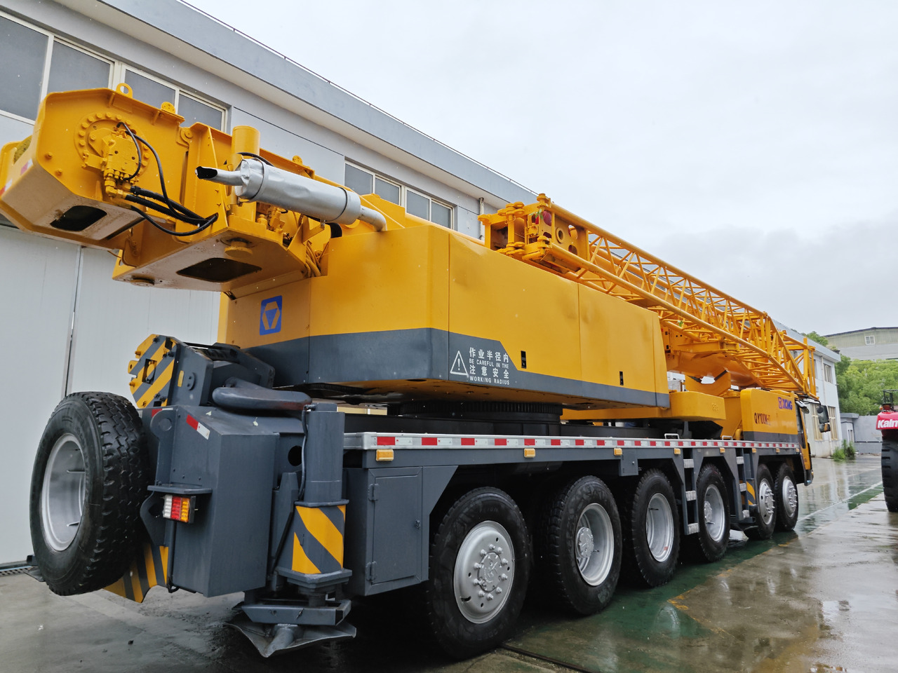 XCMG QY100K Used 100ton xcmg truck crane - Cần cẩu mọi địa hình: hình 4 XCMG QY100K Used 100ton xcmg truck crane - Cần cẩu mọi địa hình: hình 4