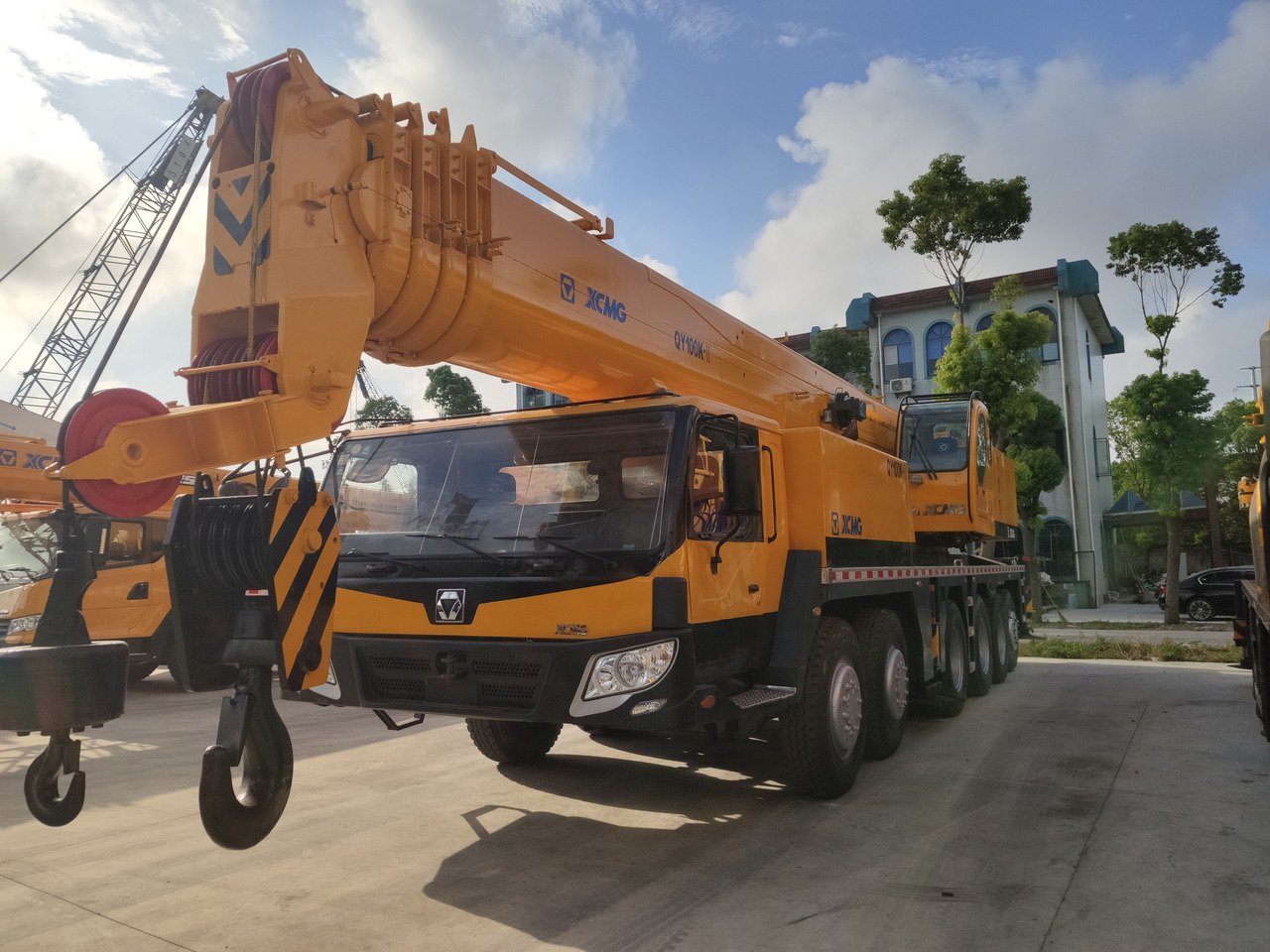 XCMG QY100K used Truck crane 100ton crane - Cẩu bánh lốp: hình 1 XCMG QY100K used Truck crane 100ton crane - Cẩu bánh lốp: hình 1