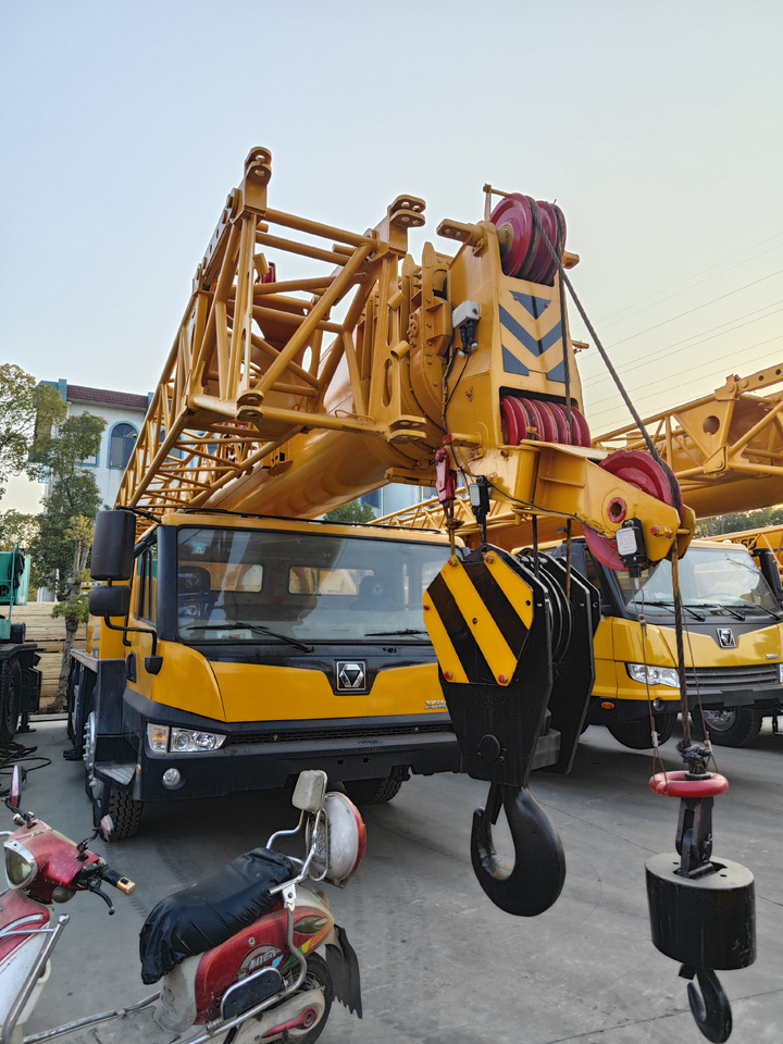 XCMG QY55KC used 55ton truck crane - Cẩu bánh lốp: hình 2 XCMG QY55KC used 55ton truck crane - Cẩu bánh lốp: hình 2