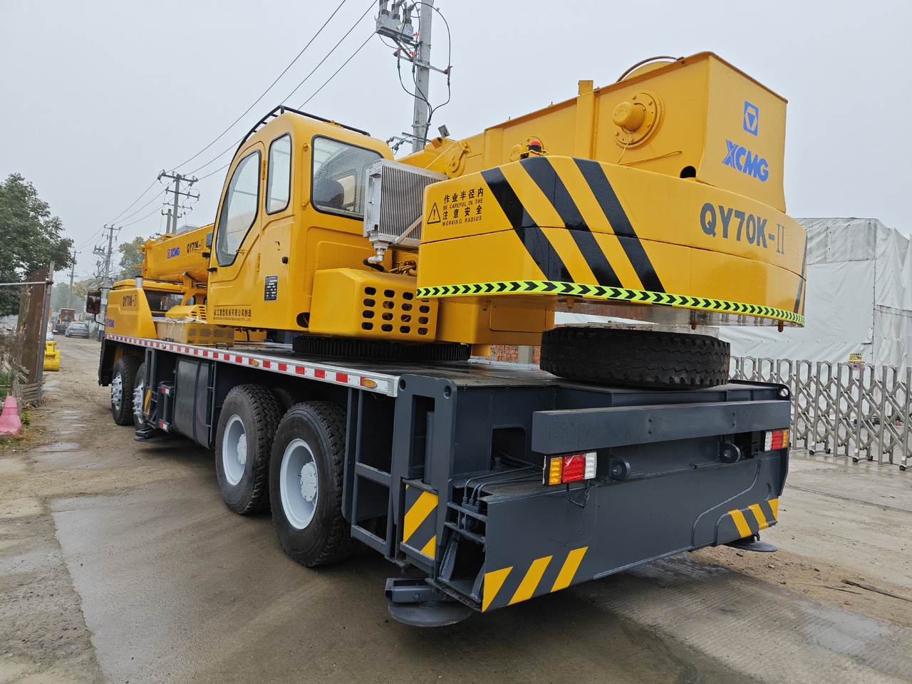 XCMG QY70K 70 used truck crane - Cẩu bánh lốp: hình 2 XCMG QY70K 70 used truck crane - Cẩu bánh lốp: hình 2
