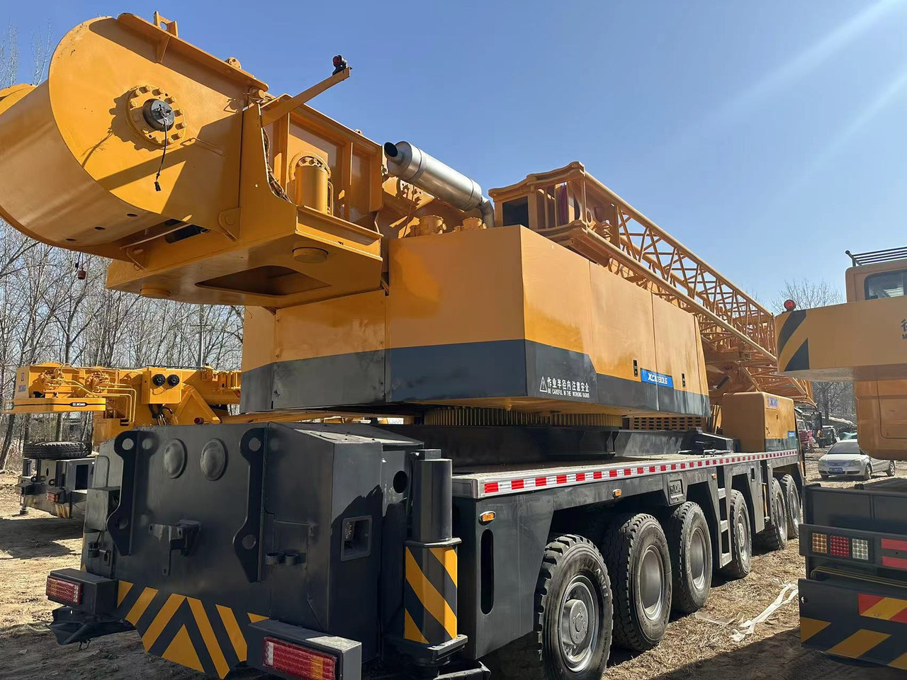 XCMG XCA130 130TON Used Truck Crane - Cẩu bánh lốp: hình 4 XCMG XCA130 130TON Used Truck Crane - Cẩu bánh lốp: hình 4