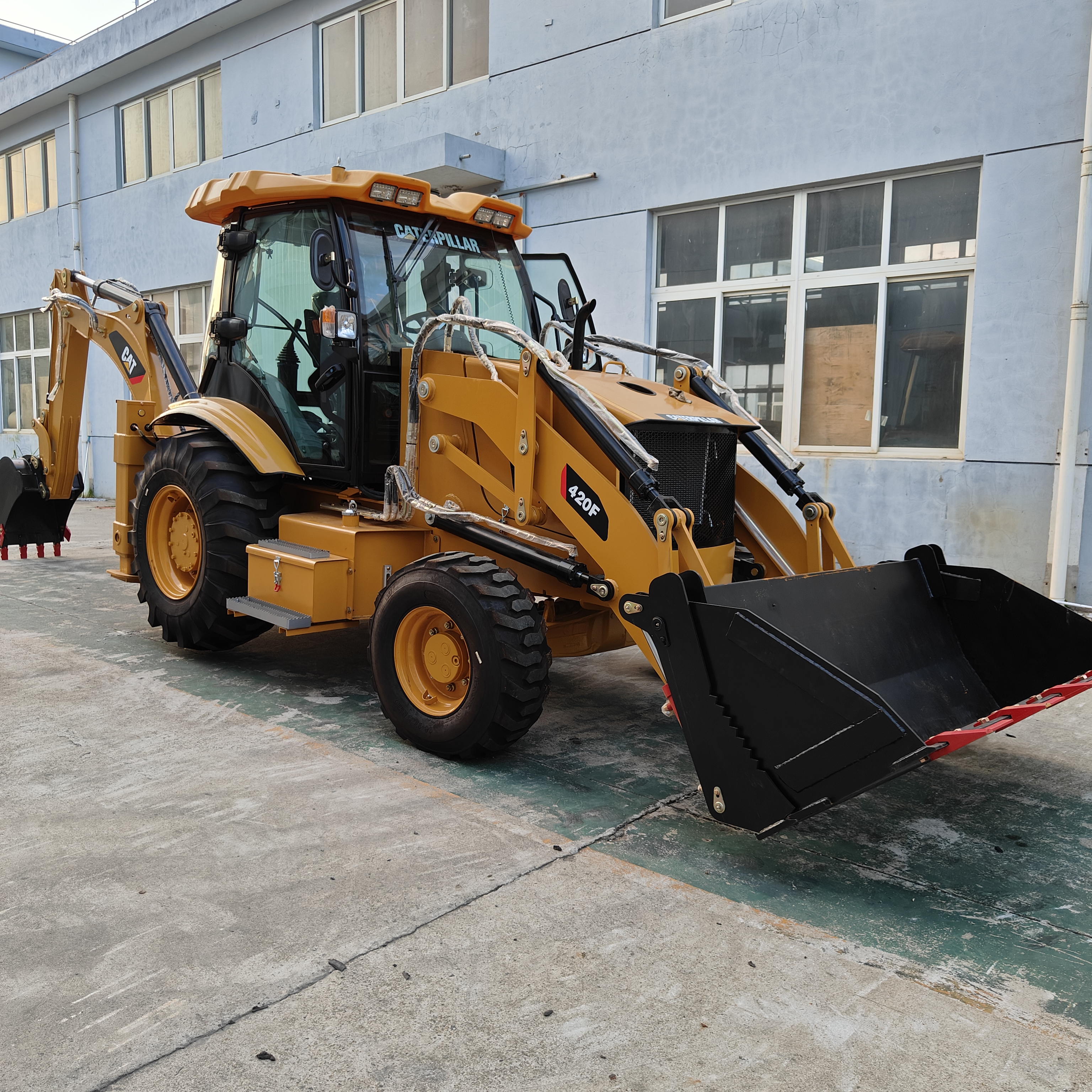 Caterpillar 420F used cat loader - Máy xúc trước múc sau: hình 5 Caterpillar 420F used cat loader - Máy xúc trước múc sau: hình 5