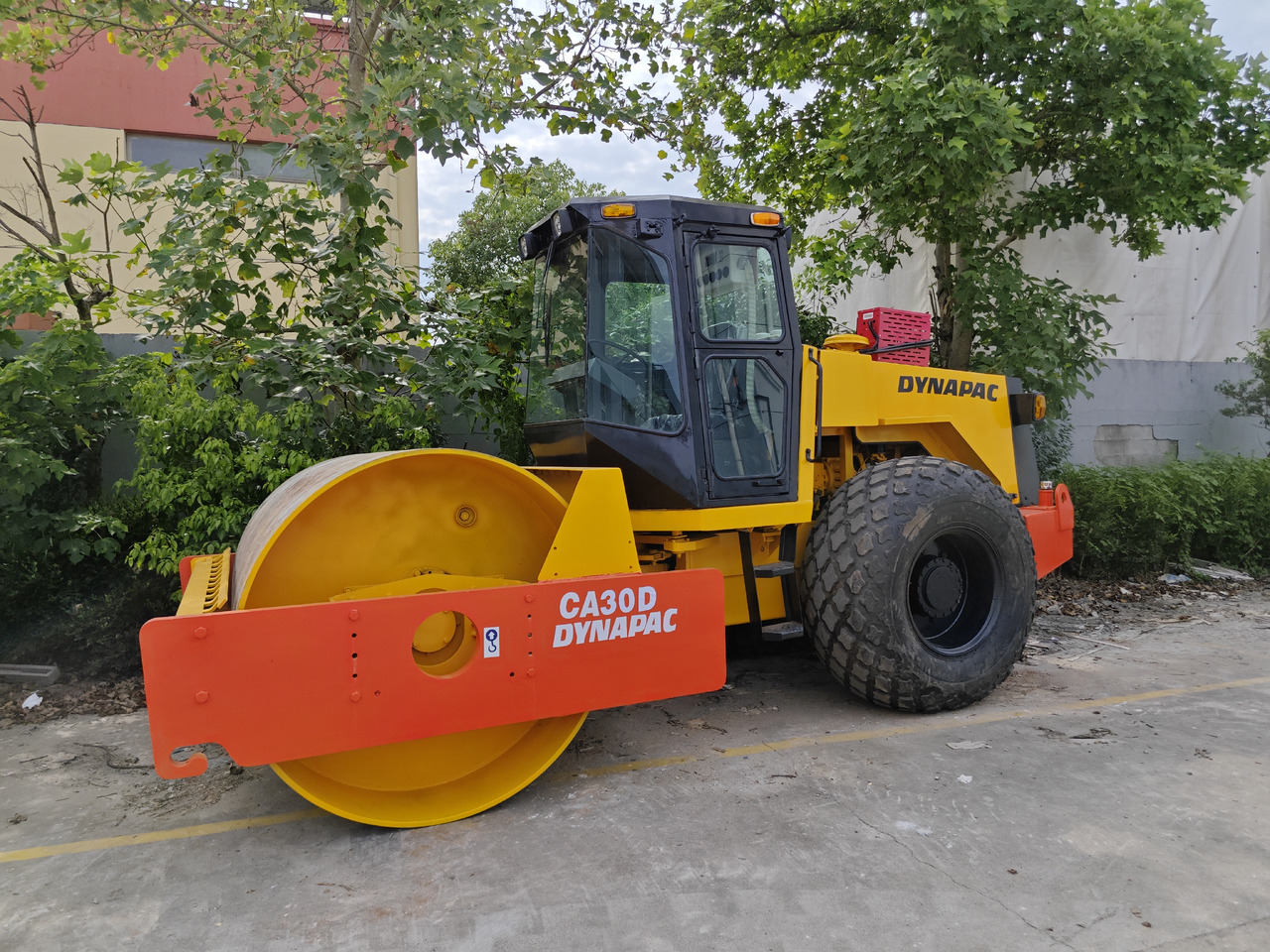 Dynapac CA30D - Máy đầm: hình 3 Dynapac CA30D - Máy đầm: hình 3