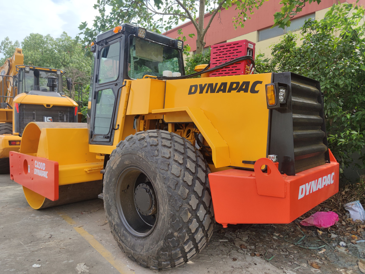 Dynapac CA30D - Máy đầm: hình 5 Dynapac CA30D - Máy đầm: hình 5
