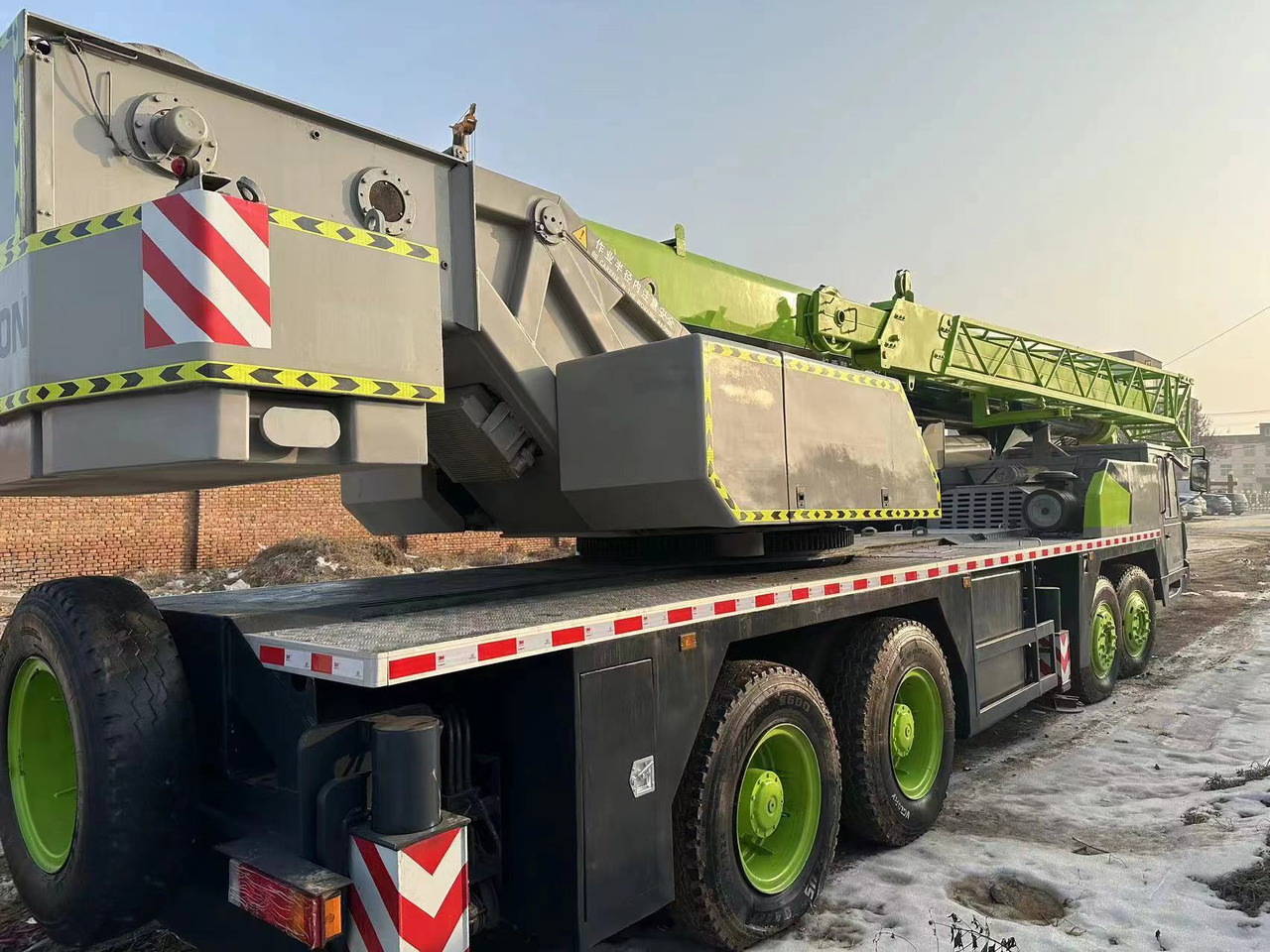 Zoomlion ZTC70 Used 70ton truck crane - Cẩu bánh lốp: hình 2 Zoomlion ZTC70 Used 70ton truck crane - Cẩu bánh lốp: hình 2