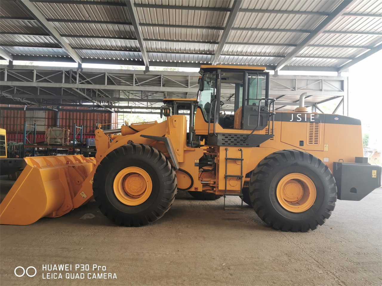 JSIE JSIE956 - Máy xúc lật bánh lốp: hình 1 JSIE JSIE956 - Máy xúc lật bánh lốp: hình 1