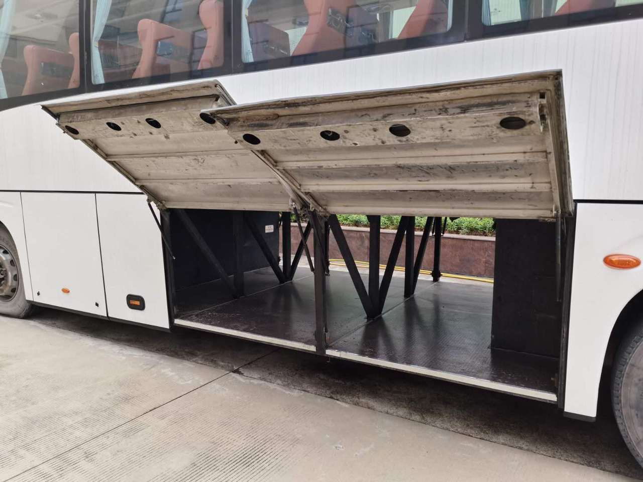 KINGLONG XMQ6127 - Xe đò: hình 4 KINGLONG XMQ6127 - Xe đò: hình 4