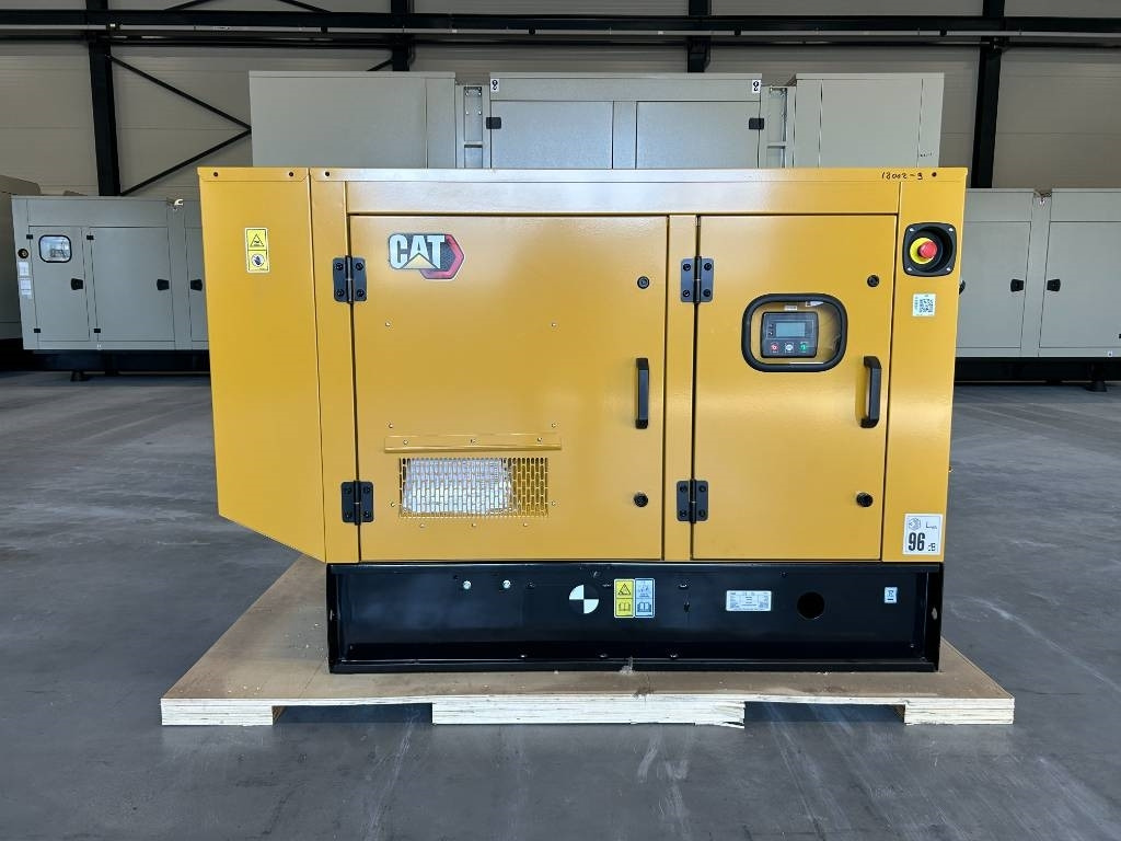 CAT DE18E3 - 18 kVA Generator - DPX-18002 - Bộ phát điện: hình 1 CAT DE18E3 - 18 kVA Generator - DPX-18002 - Bộ phát điện: hình 1