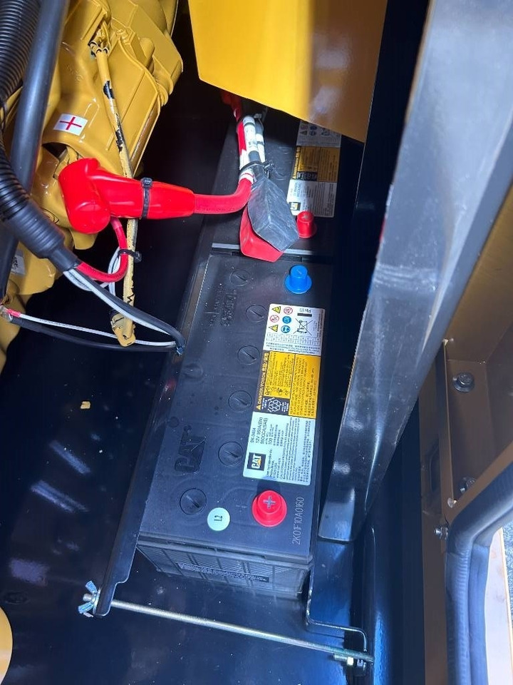 CAT DE250E0 - C9 - 250 kVA Generator - DPX-18019 - Bộ phát điện: hình 2 CAT DE250E0 - C9 - 250 kVA Generator - DPX-18019 - Bộ phát điện: hình 2