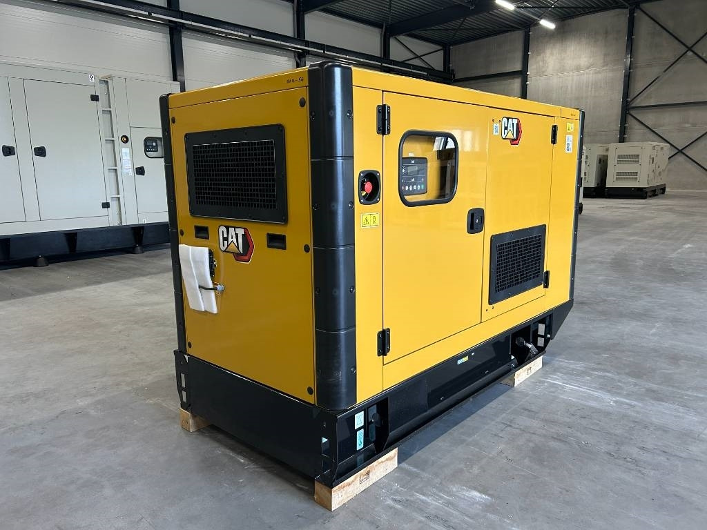 CAT DE88E0 - 88 kVA Generator - DPX-18012 - Bộ phát điện: hình 2 CAT DE88E0 - 88 kVA Generator - DPX-18012 - Bộ phát điện: hình 2