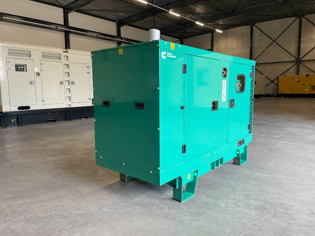 Cummins C33D5 - 33 kVA Generator - DPX-18503 - Bộ phát điện: hình 2 Cummins C33D5 - 33 kVA Generator - DPX-18503 - Bộ phát điện: hình 2