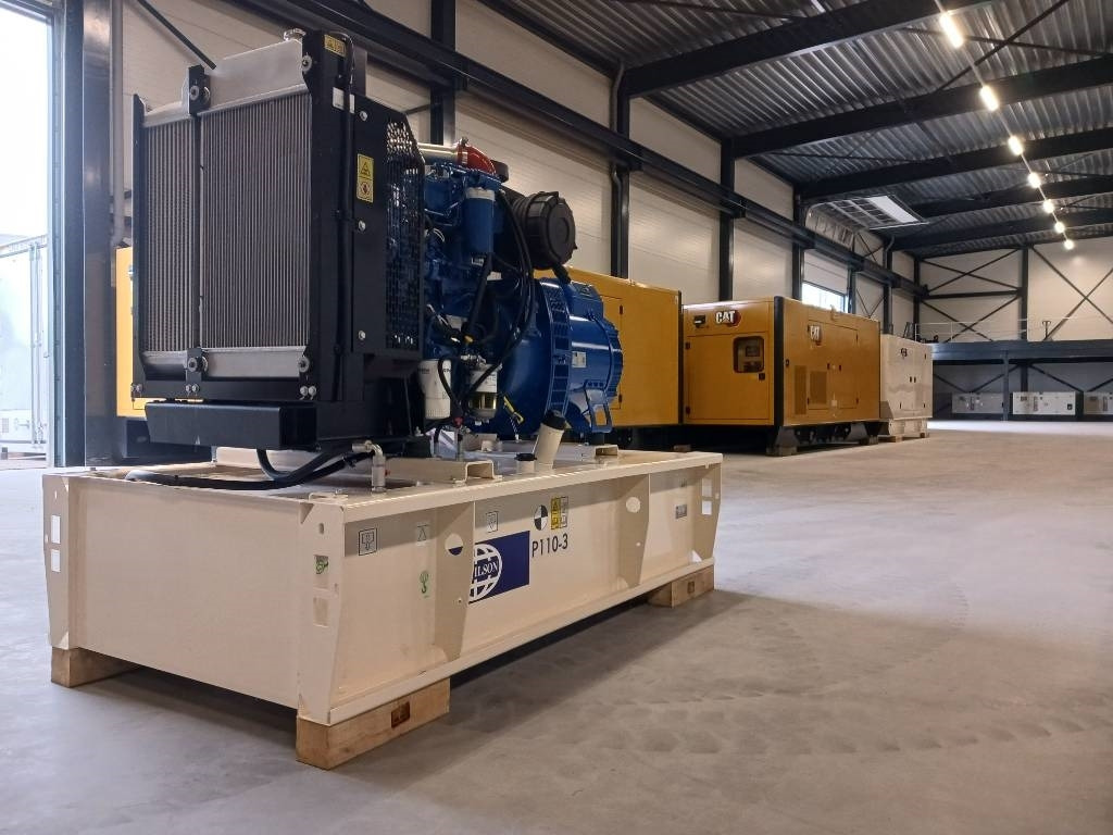FG Wilson P110-3 - 110 kVA Open Genset - DPX-16008-O - Bộ phát điện: hình 5 FG Wilson P110-3 - 110 kVA Open Genset - DPX-16008-O - Bộ phát điện: hình 5