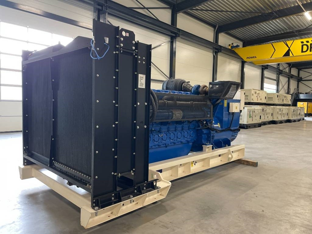 FG Wilson P1250-1 - 1250 kVA Surplus Genset - DPX-25089 - Bộ phát điện: hình 4 FG Wilson P1250-1 - 1250 kVA Surplus Genset - DPX-25089 - Bộ phát điện: hình 4