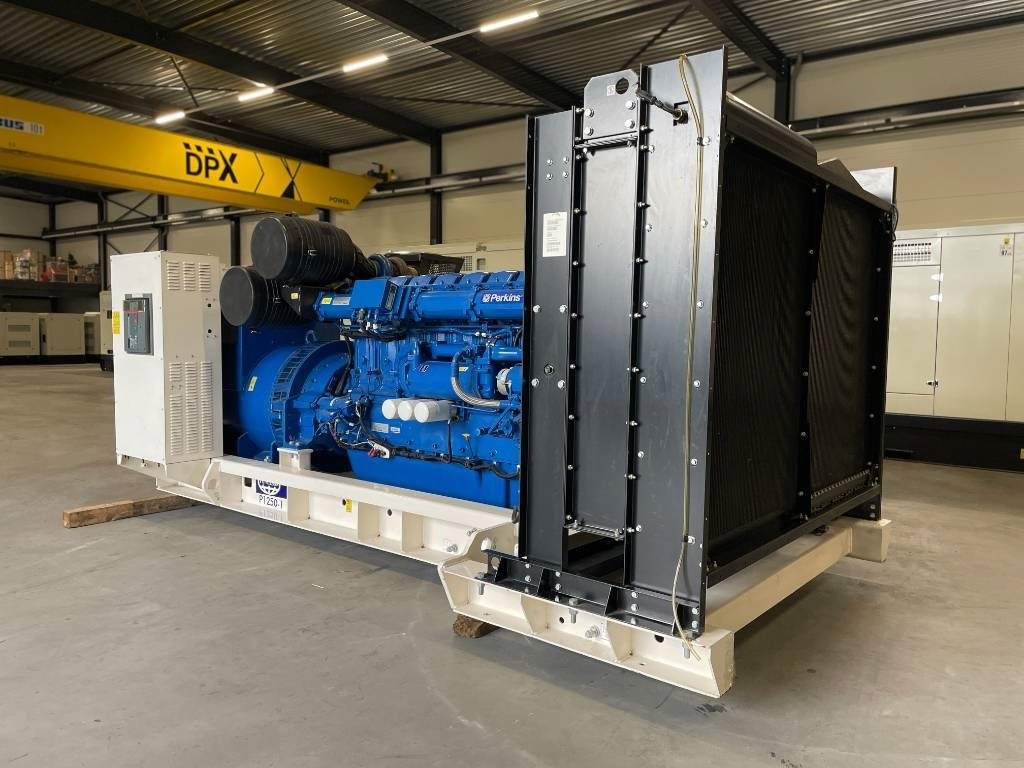 FG Wilson P1250-1 - 1250 kVA Surplus Genset - DPX-25089 - Bộ phát điện: hình 5 FG Wilson P1250-1 - 1250 kVA Surplus Genset - DPX-25089 - Bộ phát điện: hình 5
