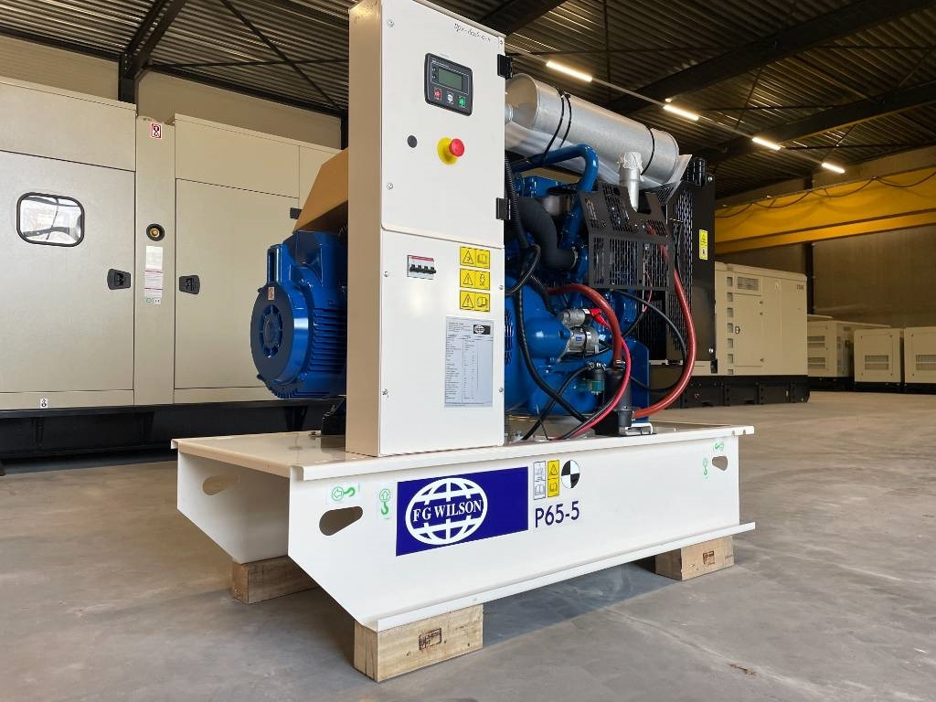 FG Wilson P65-5 - 65 kVA Open Genset - DPX-16006-O - Bộ phát điện: hình 2 FG Wilson P65-5 - 65 kVA Open Genset - DPX-16006-O - Bộ phát điện: hình 2