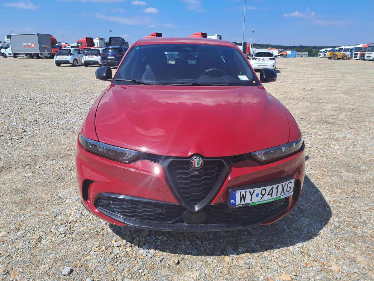 ALFA ROMEO TONALE SUV - SUV: hình 3 ALFA ROMEO TONALE SUV - SUV: hình 3