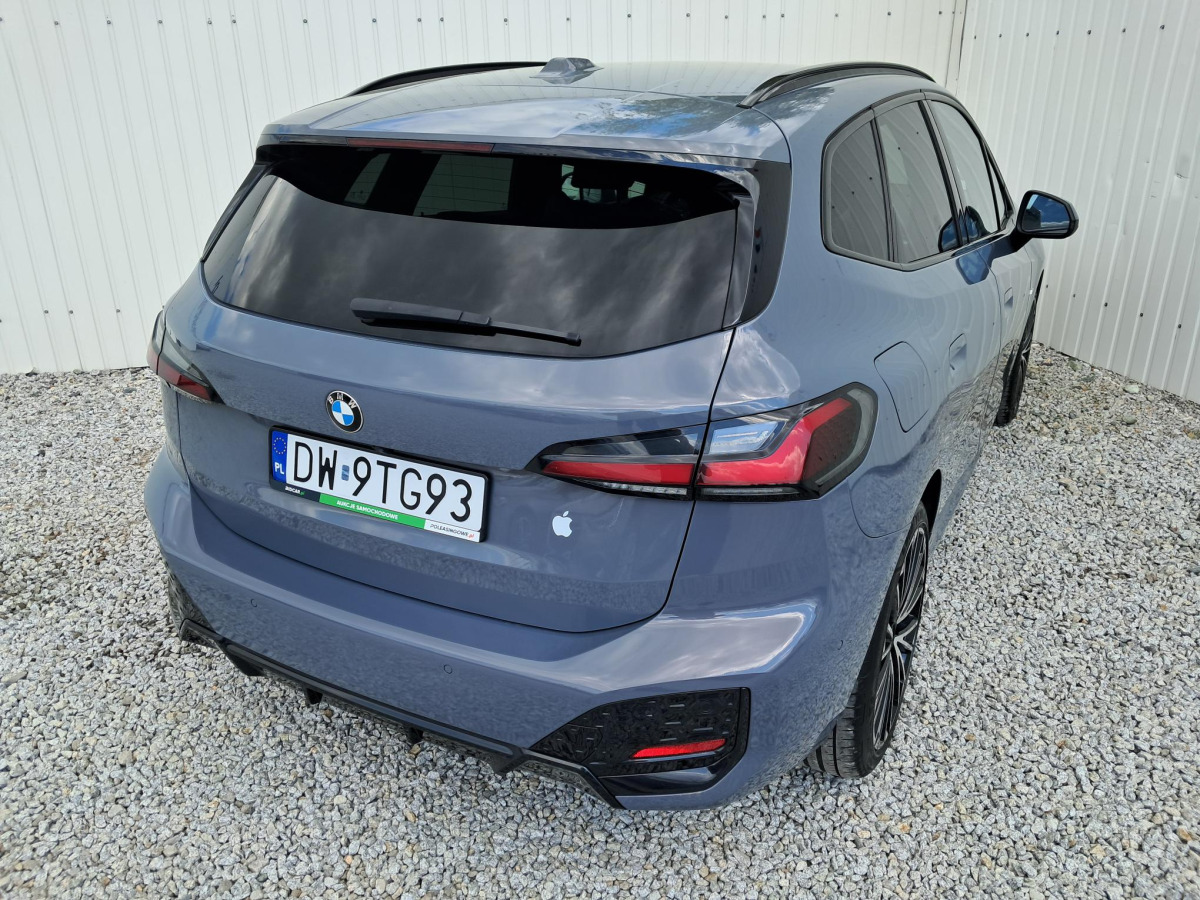 BMW 218I ACTIVE TOURER HATCHBACK - Xe hơi: hình 4 BMW 218I ACTIVE TOURER HATCHBACK - Xe hơi: hình 4