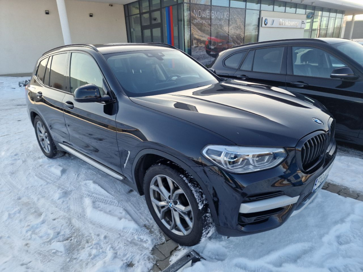 BMW X3 xDrive30e xLine SUV - SUV: hình 1 BMW X3 xDrive30e xLine SUV - SUV: hình 1