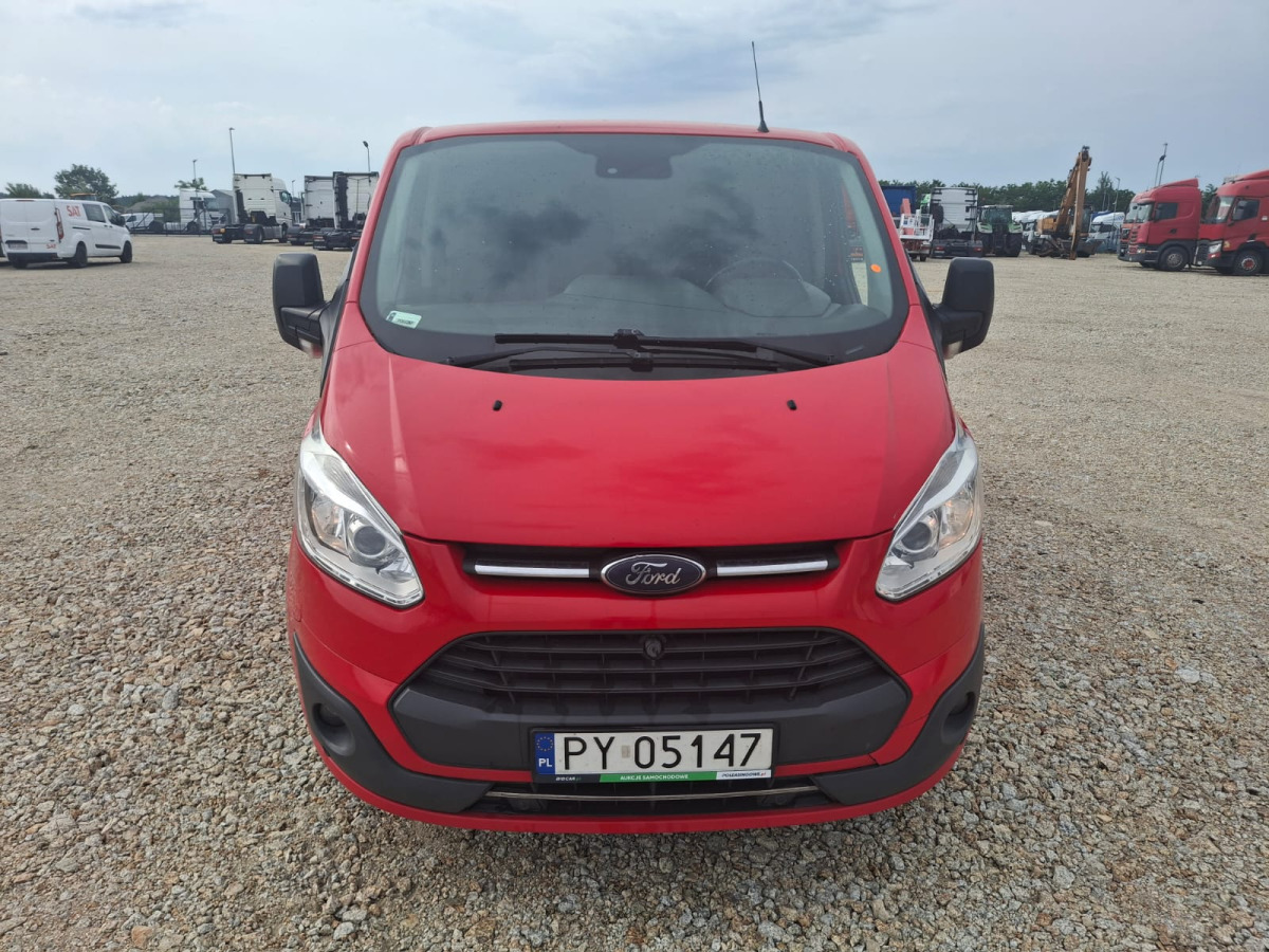 FORD TRANSIT CUSTOM - Xe van nhỏ gọn: hình 2 FORD TRANSIT CUSTOM - Xe van nhỏ gọn: hình 2