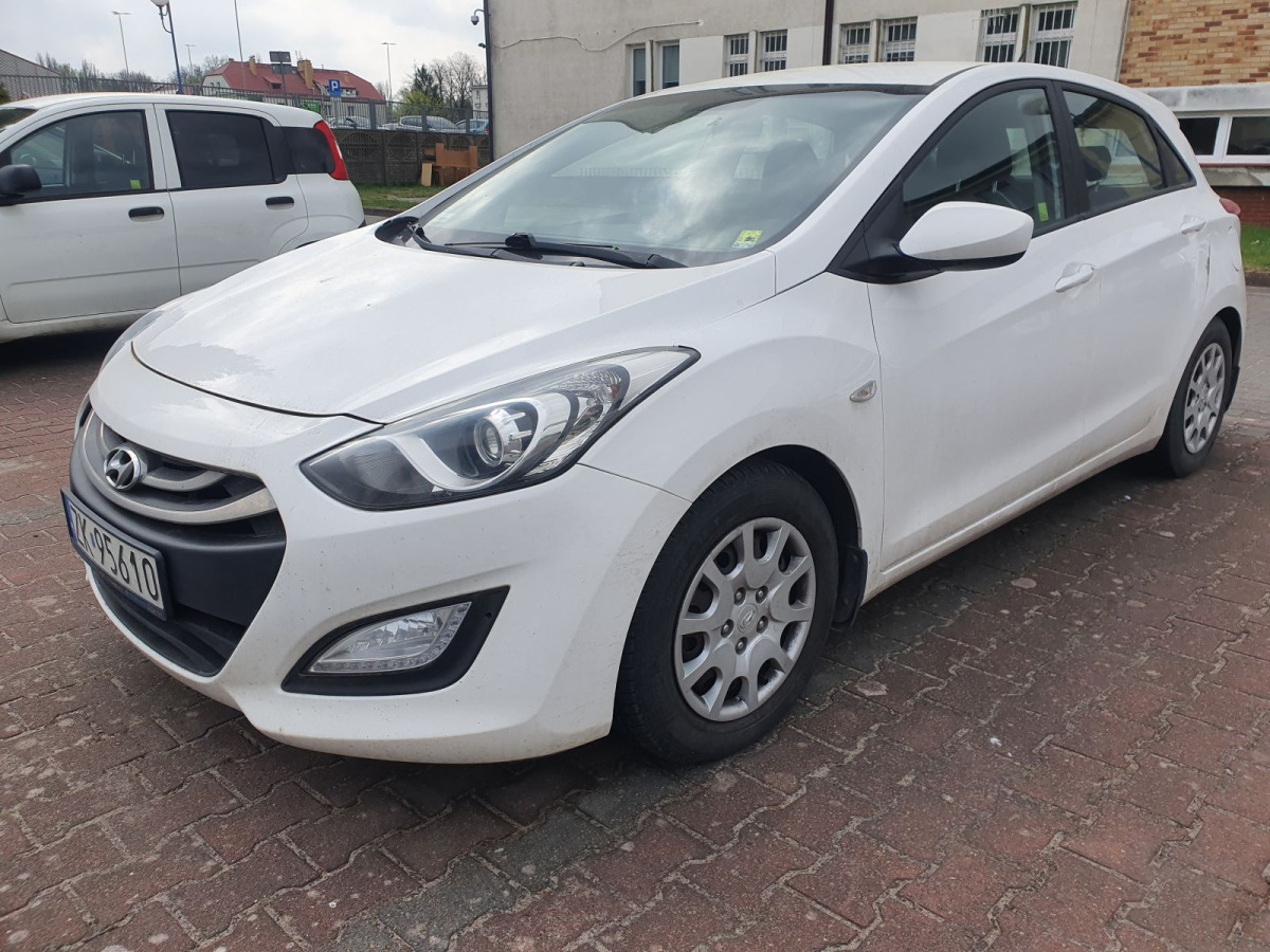 HYUNDAI I30 HATCHBACK - Hatchback: hình 2 HYUNDAI I30 HATCHBACK - Hatchback: hình 2