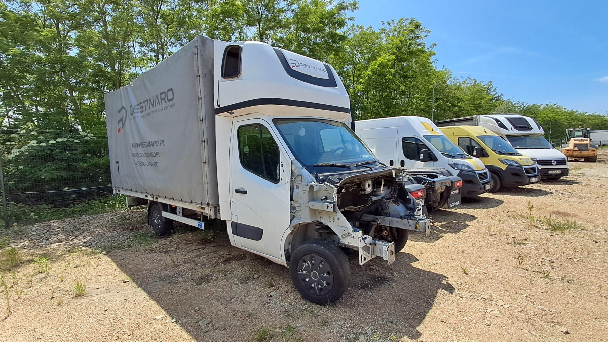 RENAULT Master PLANDEKA - Xe van thùng mui bạt: hình 1 RENAULT Master PLANDEKA - Xe van thùng mui bạt: hình 1