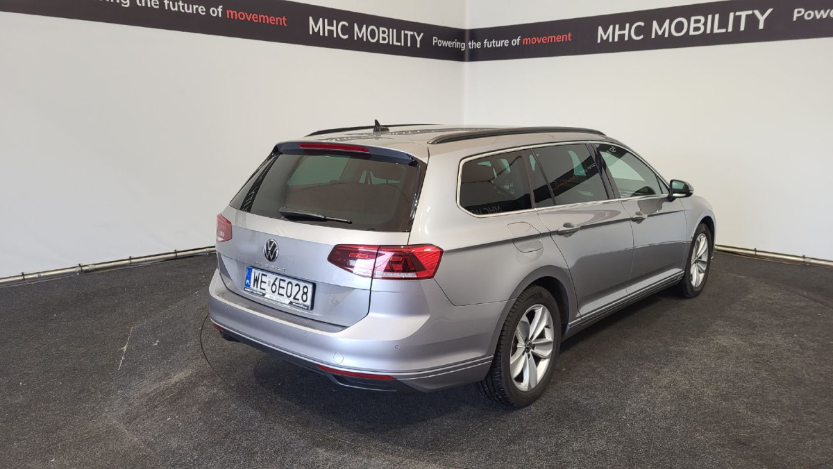 VOLKSWAGEN PASSAT KOMBI - Xe hơi: hình 3 VOLKSWAGEN PASSAT KOMBI - Xe hơi: hình 3