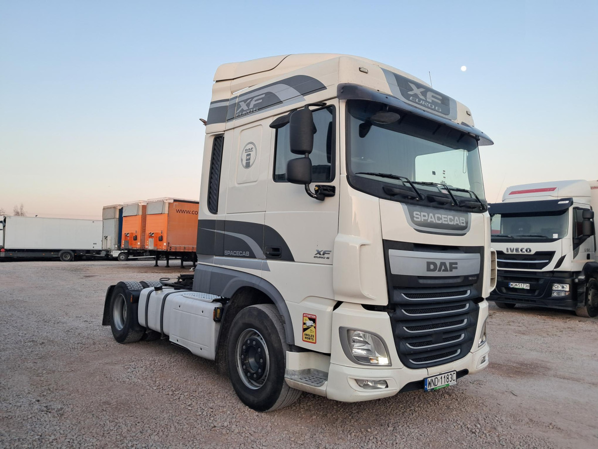 DAF XF 460 FT CIĄGNIK SIODŁOWY - Xe đầu kéo: hình 1 DAF XF 460 FT CIĄGNIK SIODŁOWY - Xe đầu kéo: hình 1