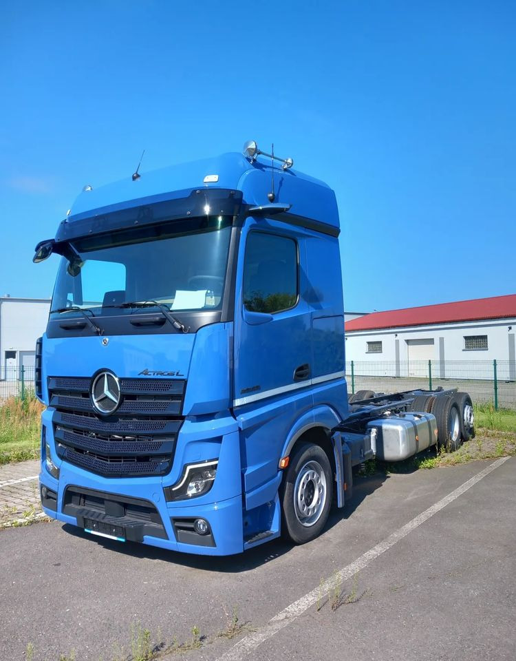 Mercedes-Benz Actros 2548 LnR - Xe tải khung gầm: hình 4 Mercedes-Benz Actros 2548 LnR - Xe tải khung gầm: hình 4