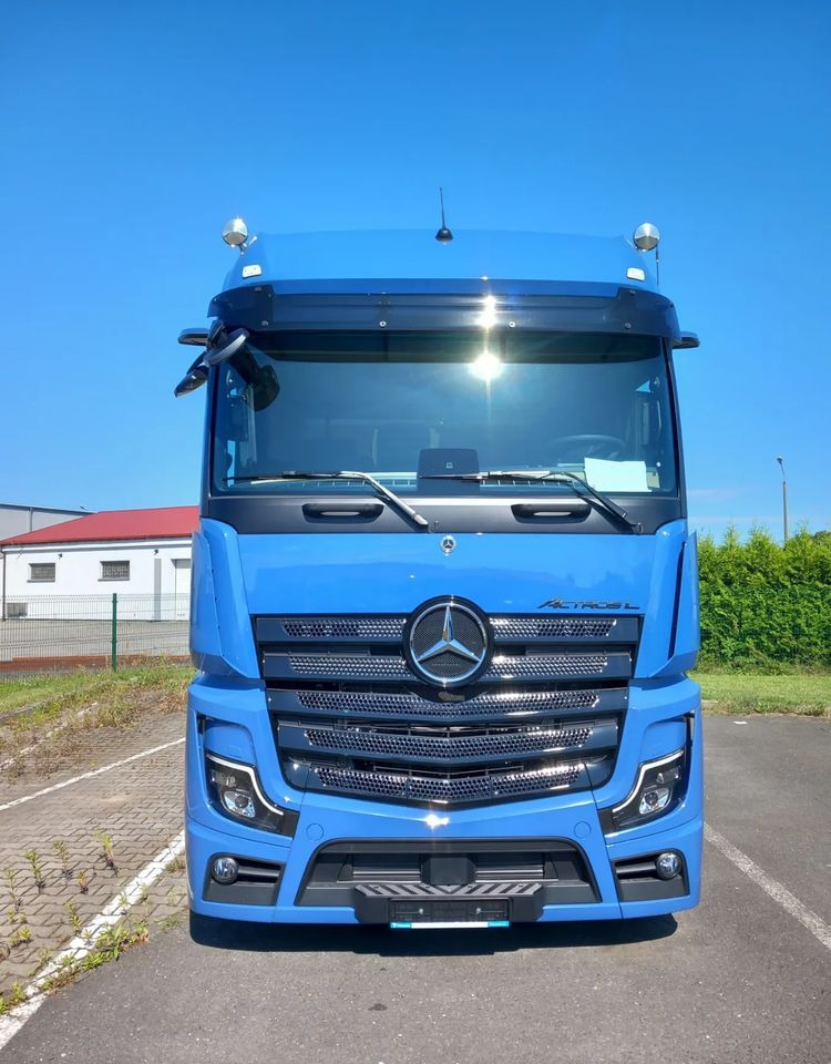 Mercedes-Benz Actros 2548 LnR - Xe tải khung gầm: hình 3 Mercedes-Benz Actros 2548 LnR - Xe tải khung gầm: hình 3