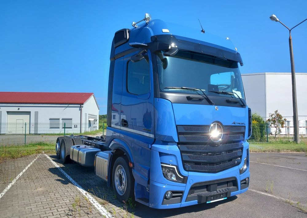 Mercedes-Benz Actros 2548 LnR - Xe tải khung gầm: hình 1 Mercedes-Benz Actros 2548 LnR - Xe tải khung gầm: hình 1