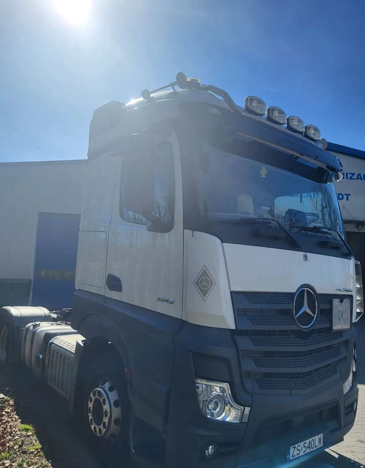 Mercedes-Benz Actros 1843 LS - Xe đầu kéo: hình 2 Mercedes-Benz Actros 1843 LS - Xe đầu kéo: hình 2