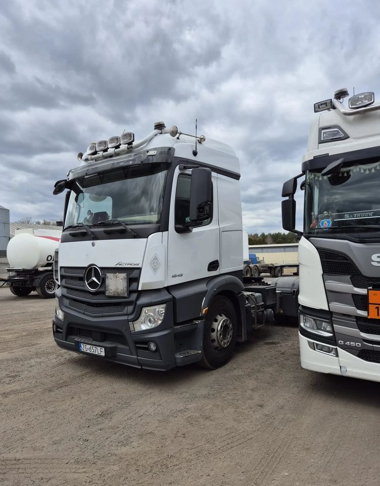 Mercedes-Benz Actros 1843 LS - Xe đầu kéo: hình 2 Mercedes-Benz Actros 1843 LS - Xe đầu kéo: hình 2