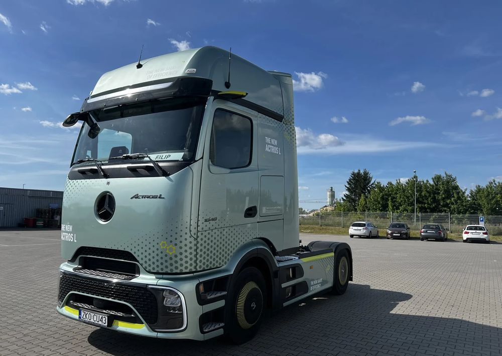 Mercedes-Benz Actros 1848 LS - Xe đầu kéo: hình 1 Mercedes-Benz Actros 1848 LS - Xe đầu kéo: hình 1