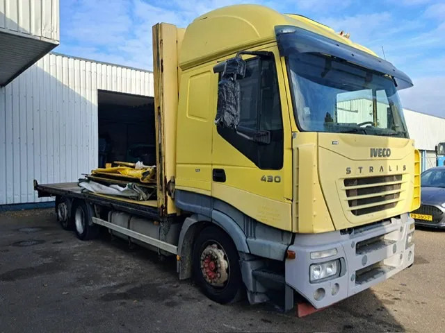 Iveco Stralis 430 , 6x2 , Manual Gearbox , Euro 3 - Xe tải thùng mui bạt: hình 4 Iveco Stralis 430 , 6x2 , Manual Gearbox , Euro 3 - Xe tải thùng mui bạt: hình 4