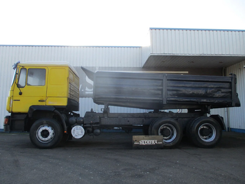 MAN 26.402 6x4 , ZF Manual , Retarder , 3 Way tipper , Spring suspension - Xe ben: hình 2 MAN 26.402 6x4 , ZF Manual , Retarder , 3 Way tipper , Spring suspension - Xe ben: hình 2